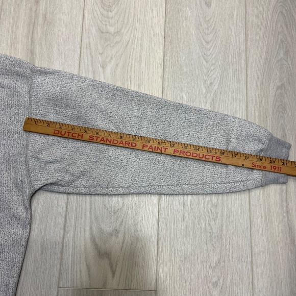 NFL Vintage Cleveland Browns Gray 3 Button Crew Neck Mens Large - Picture 9 of 10